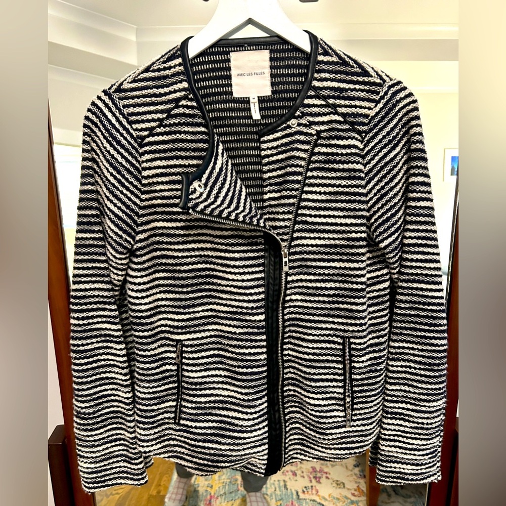 Avec Les Filles zippered blazer ; black and white; excellent condition